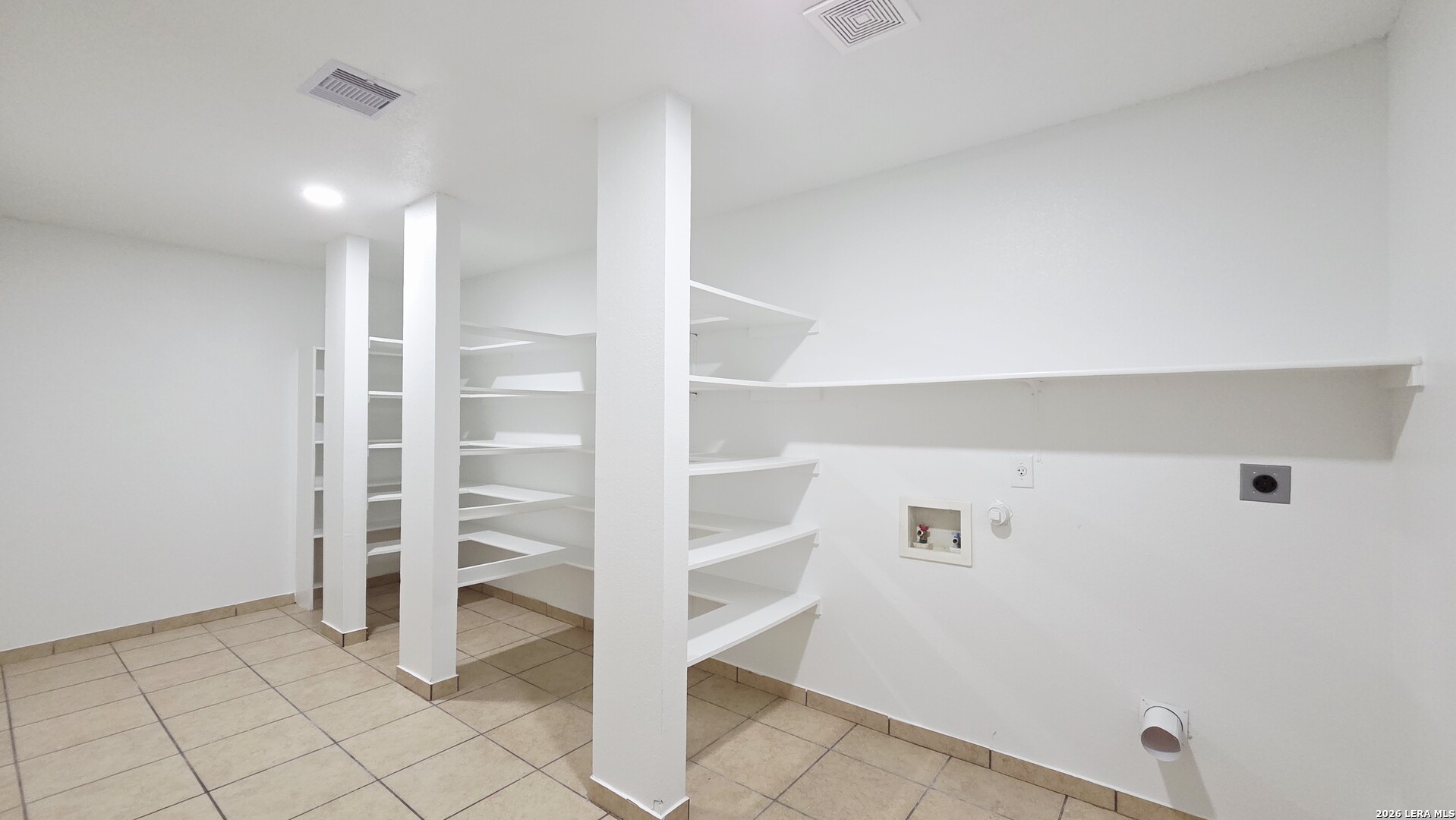 402 Empresario San Antonio TX 78253