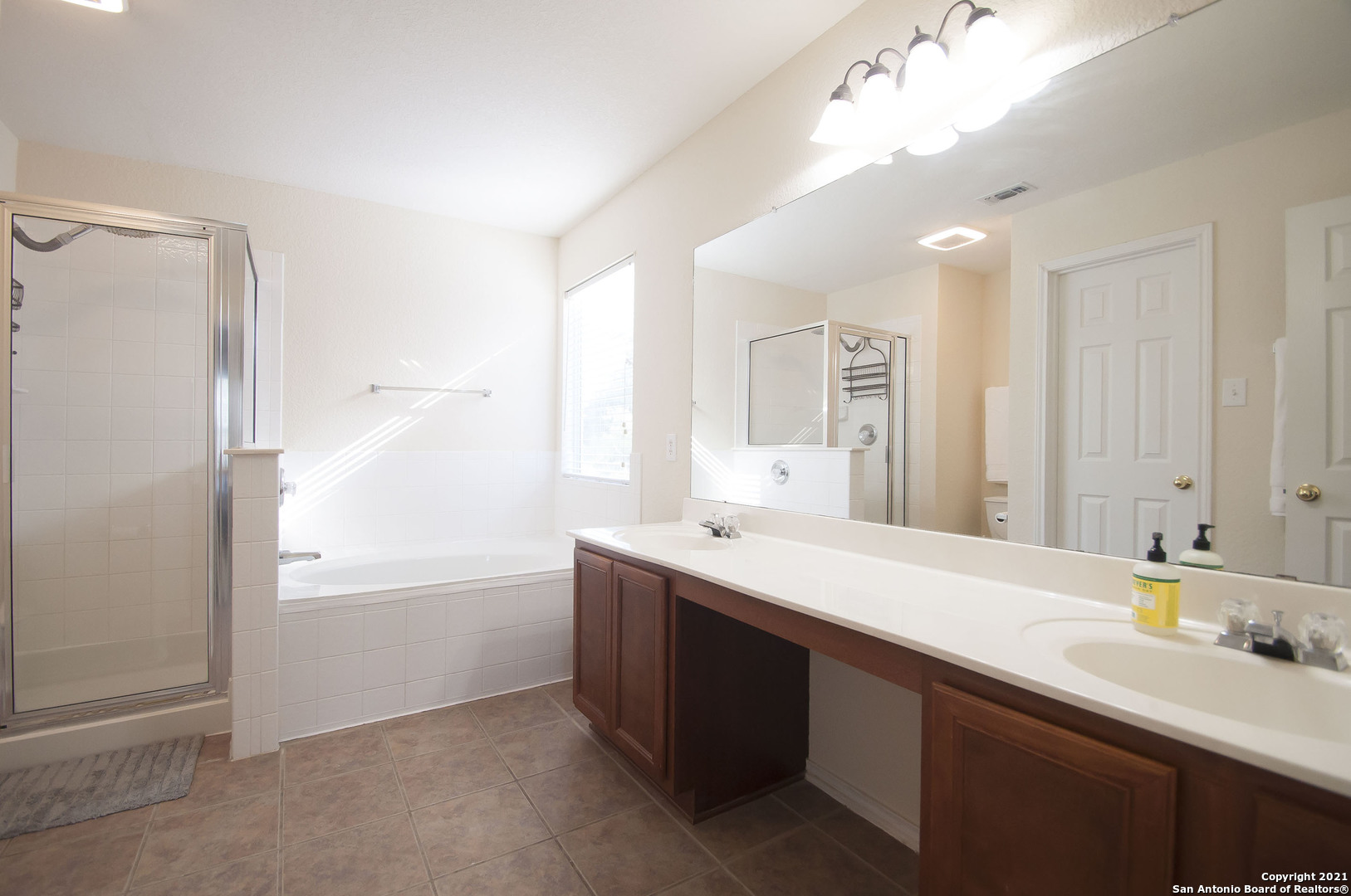 10106 Cedarcliff San Antonio TX 78245