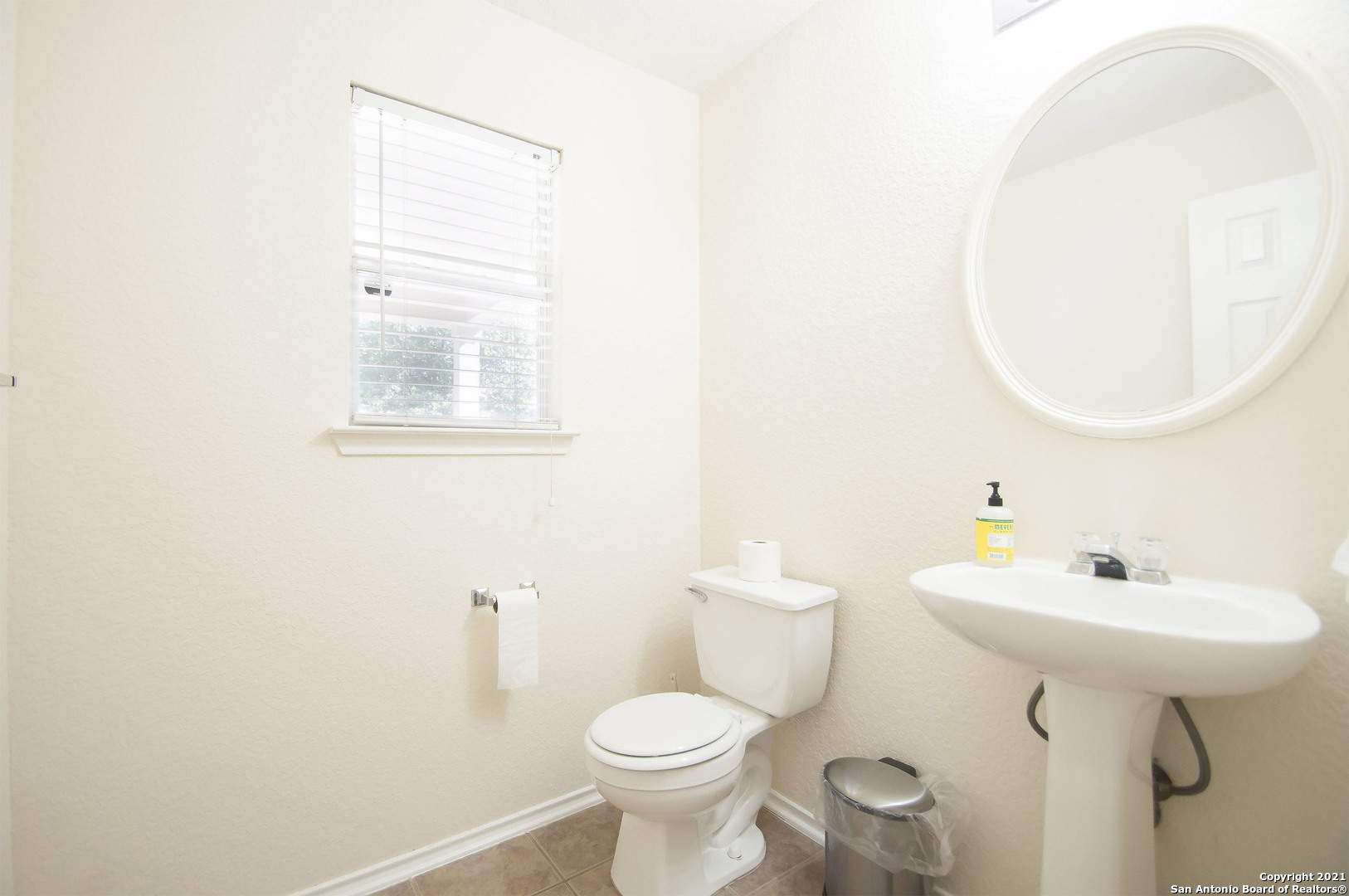 10106 Cedarcliff San Antonio TX 78245