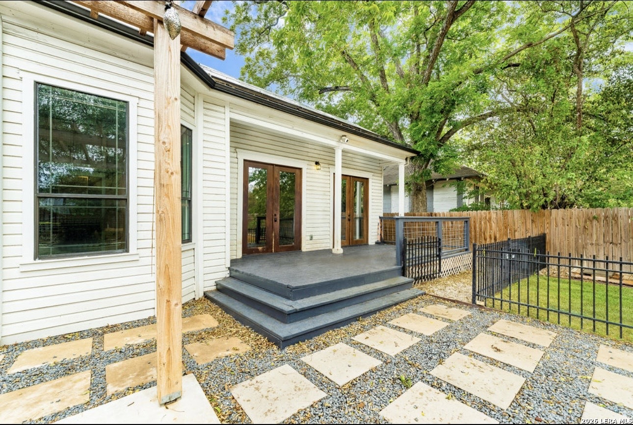 1018 Burnet Street San Antonio TX 78202