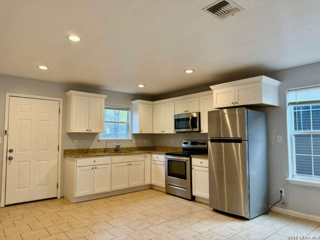 3107 W Travis San Antonio TX 78207