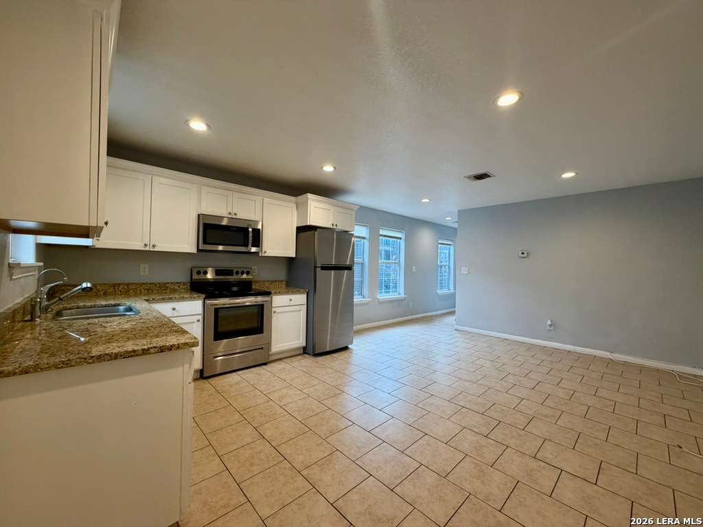3107 W Travis San Antonio TX 78207