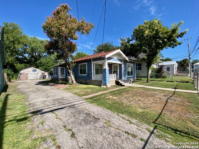 2213 N Flores San Antonio TX 78212