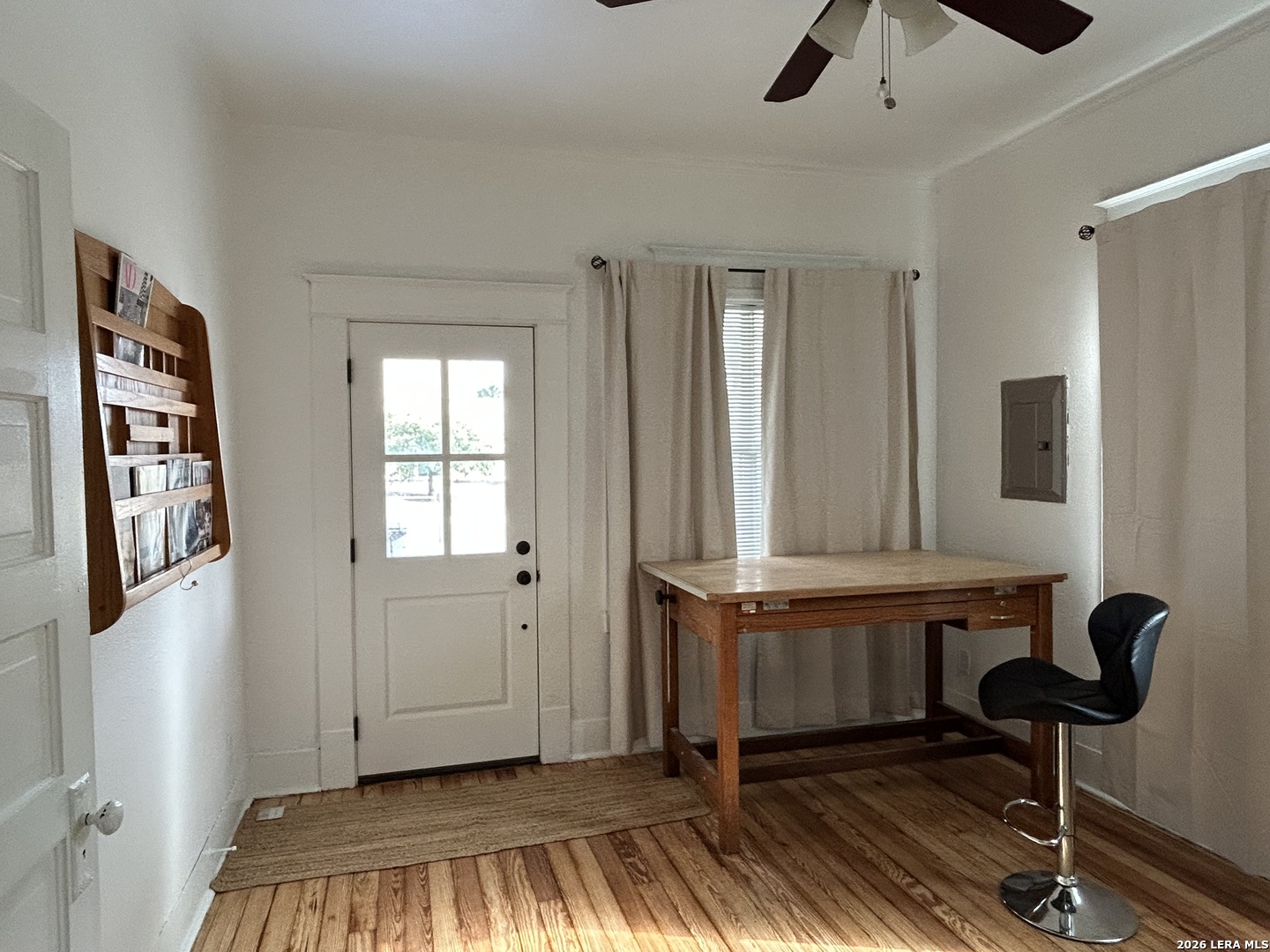 2213 N Flores San Antonio TX 78212