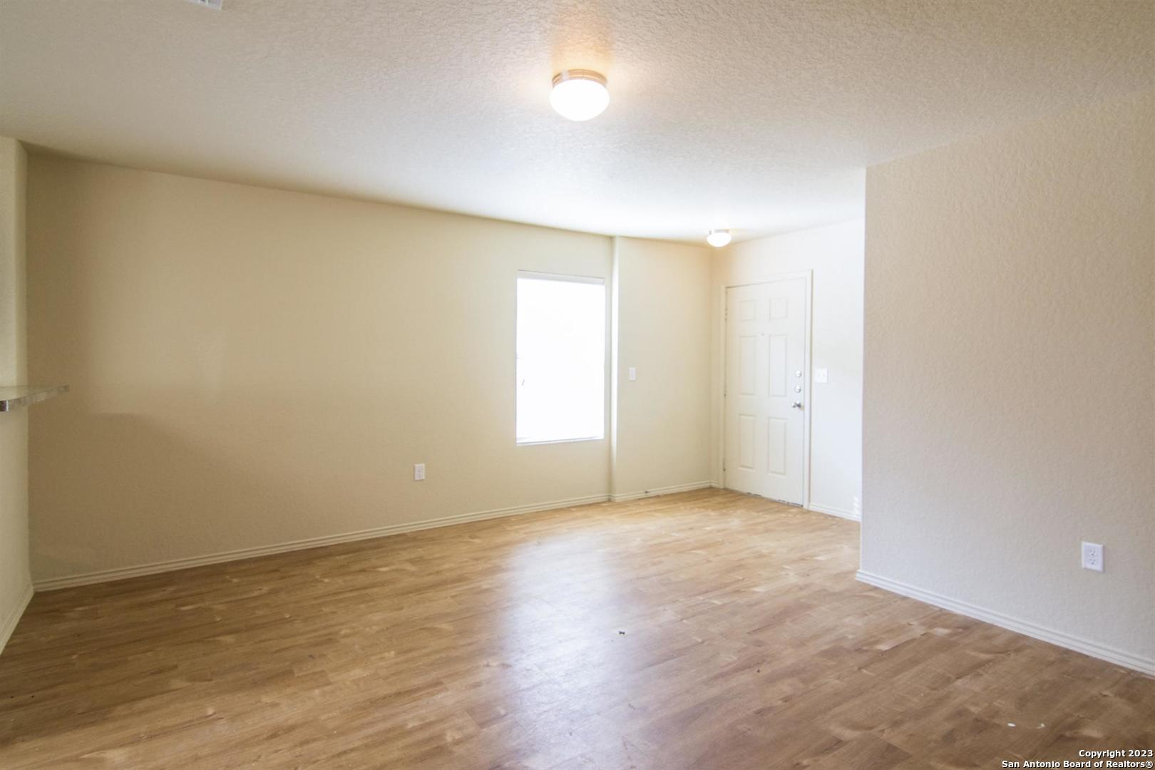 10214 Hunters Pond San Antonio TX 78224