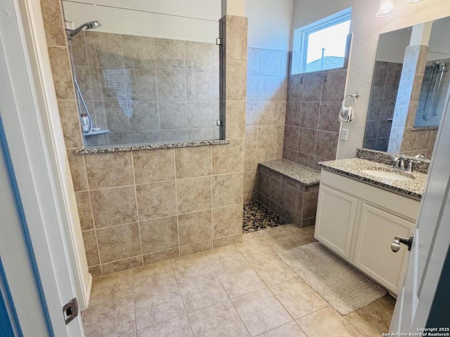 6626 Bowie Cove Schertz TX 78108