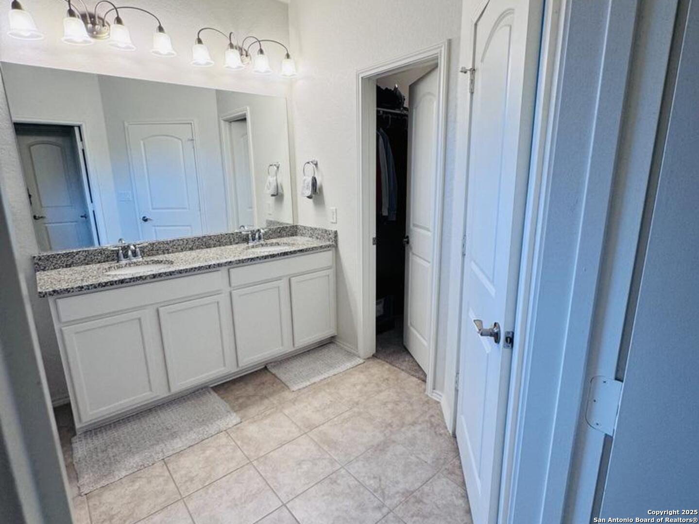 6626 Bowie Cove Schertz TX 78108