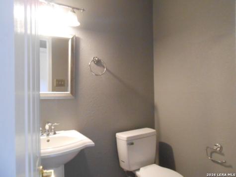 6044 Glen Heather San Antonio TX 78240
