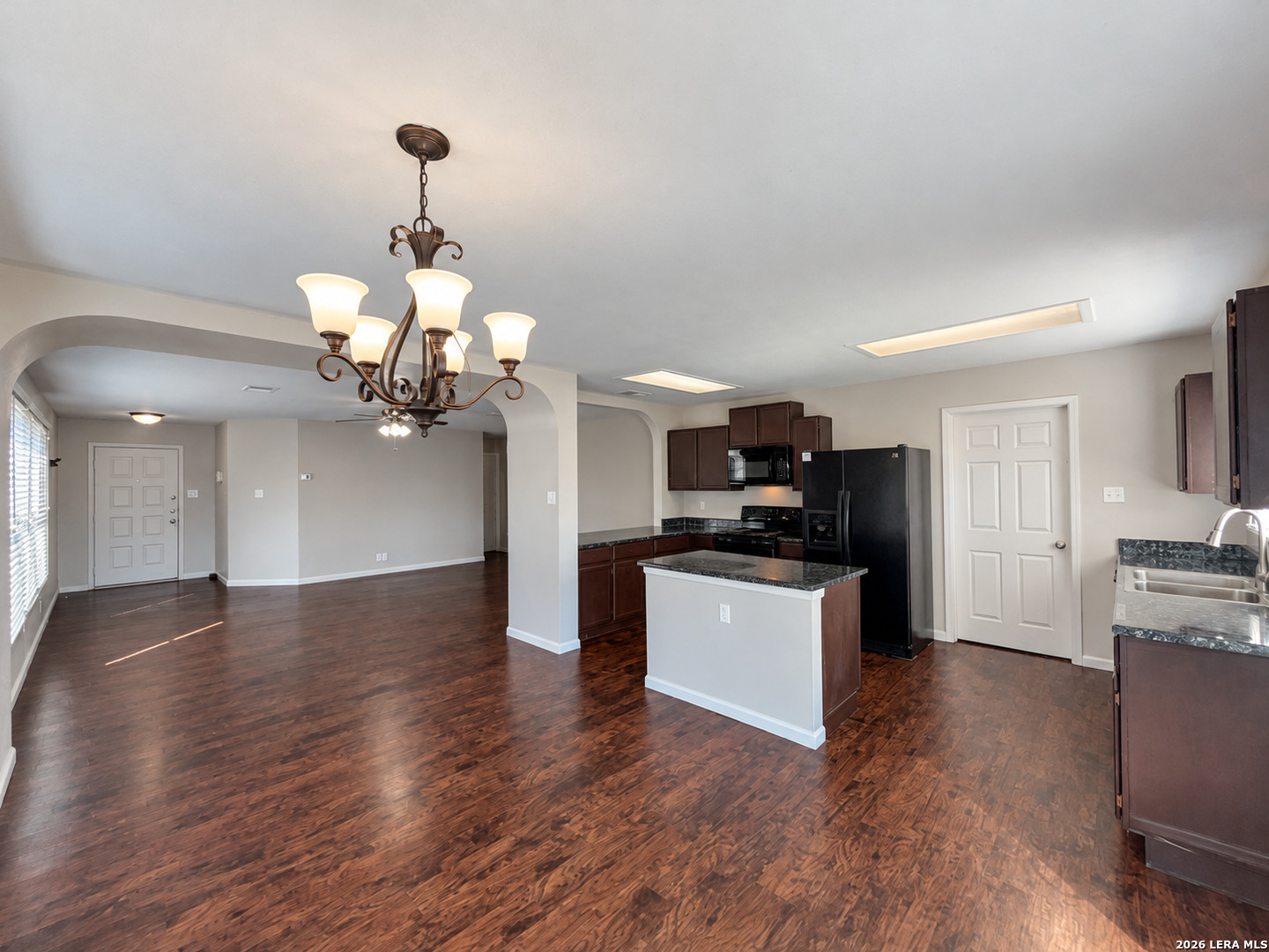 10443 Pine Glade San Antonio TX 78245