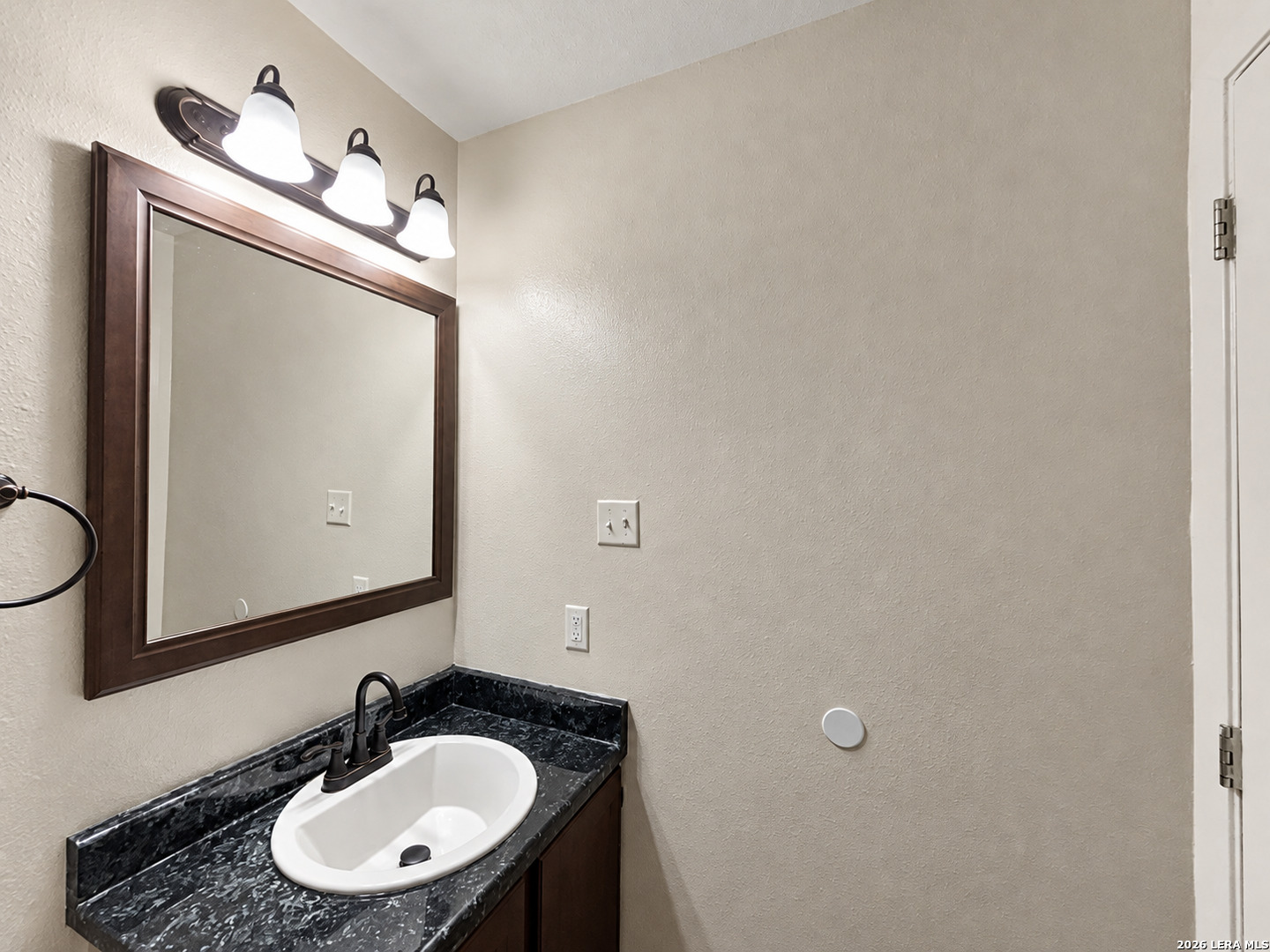 10443 Pine Glade San Antonio TX 78245