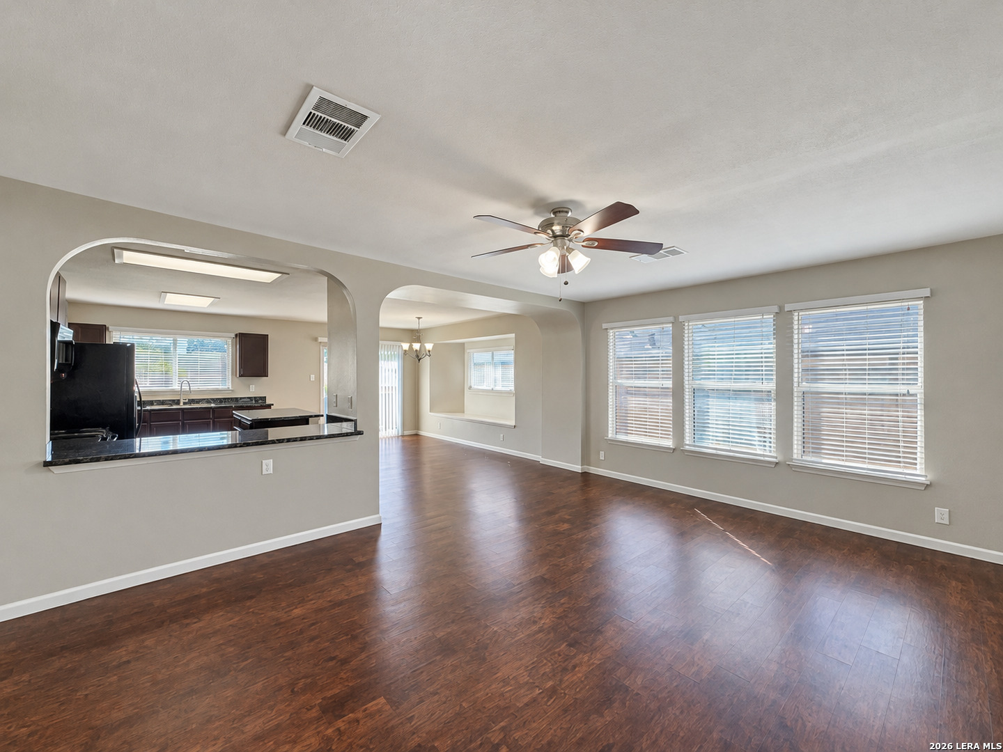 10443 Pine Glade San Antonio TX 78245
