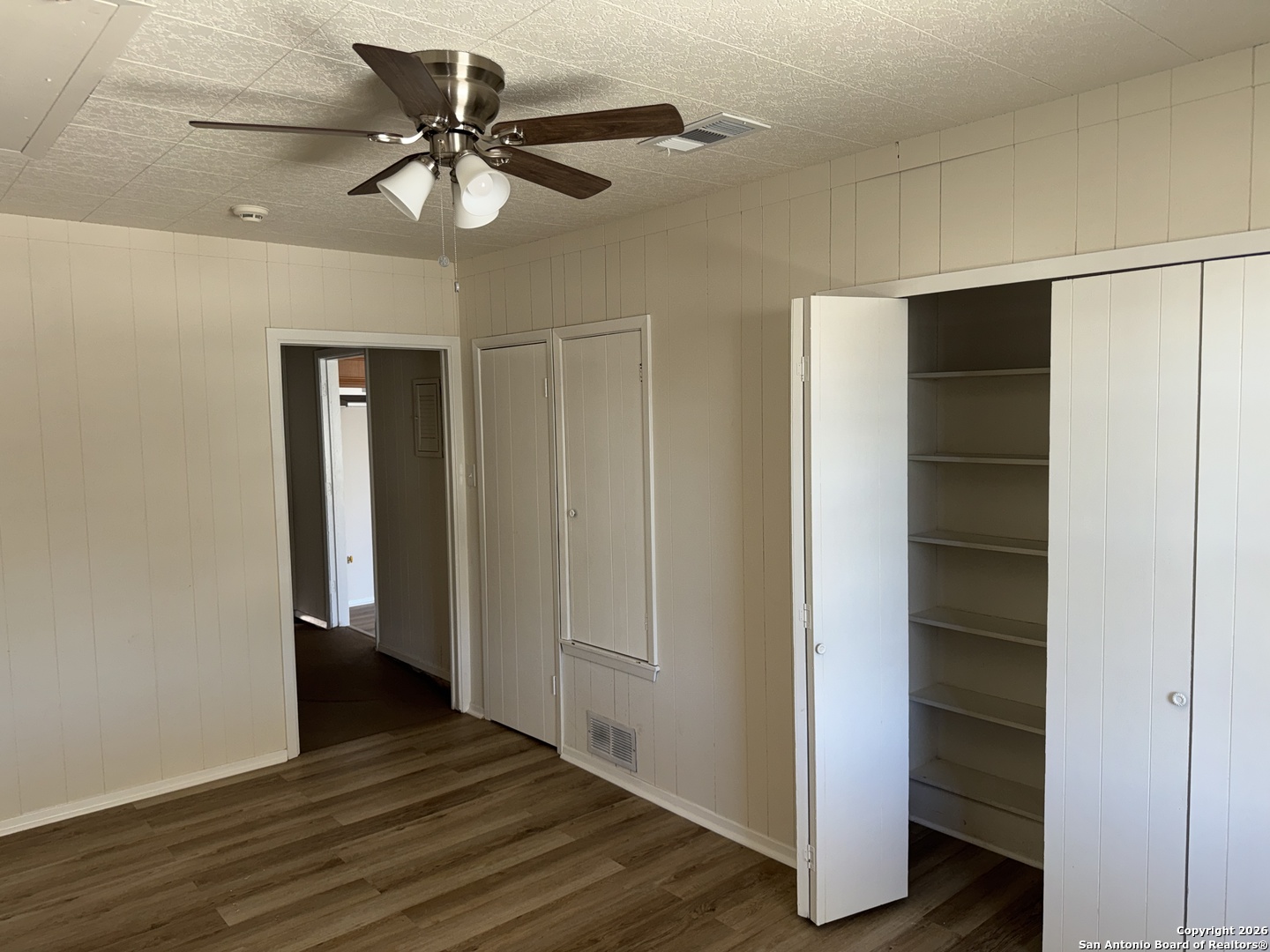 8816 Oakbrook San Antonio TX 78221