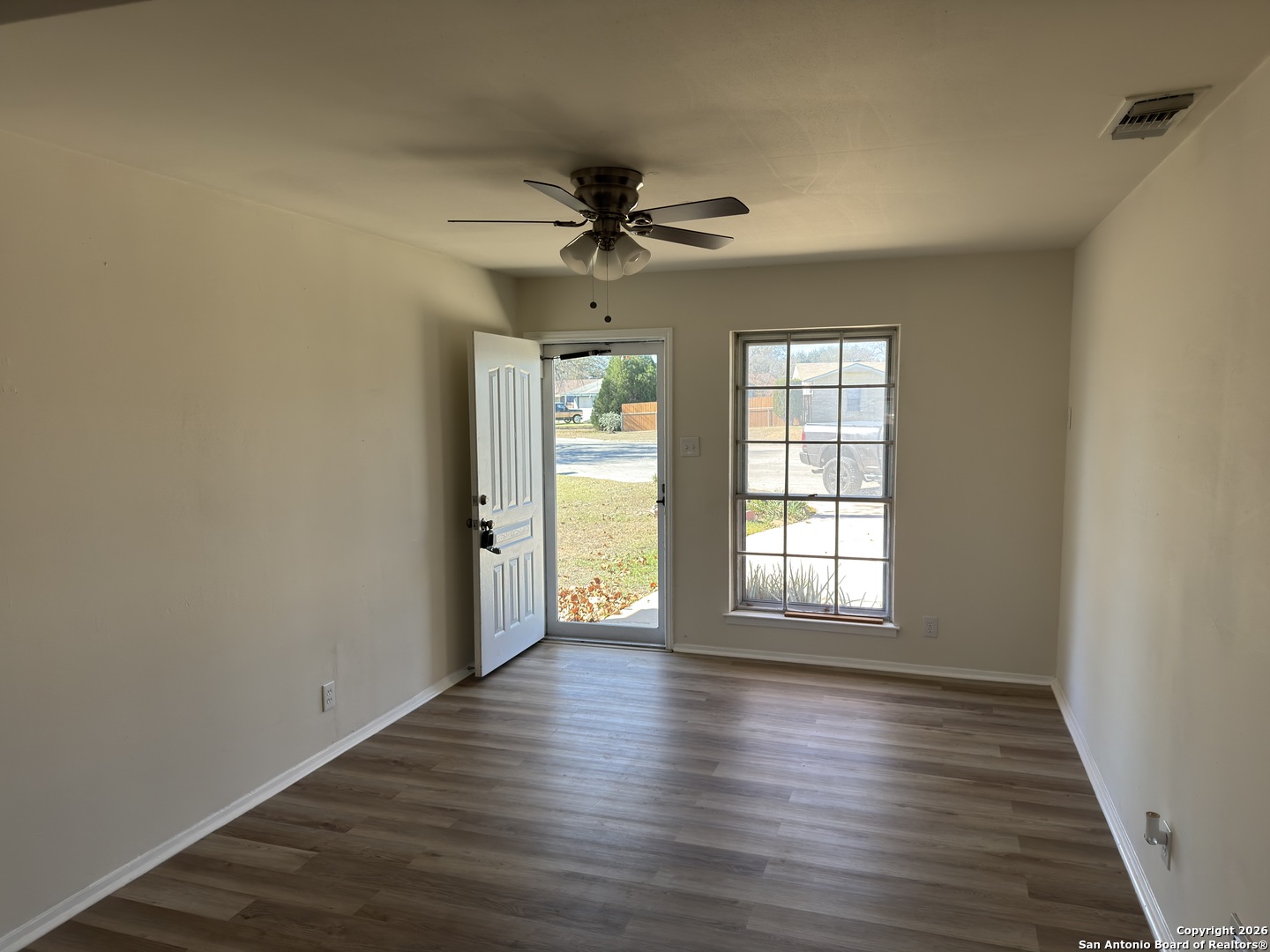 8816 Oakbrook San Antonio TX 78221