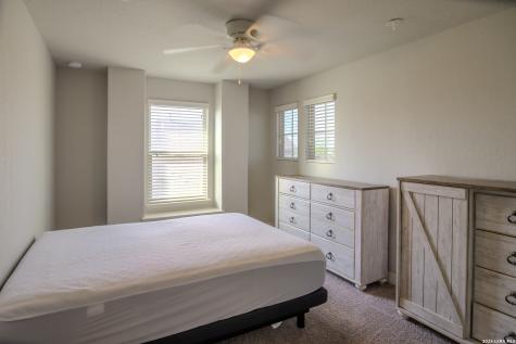 1306 Begonia San Antonio TX 78245