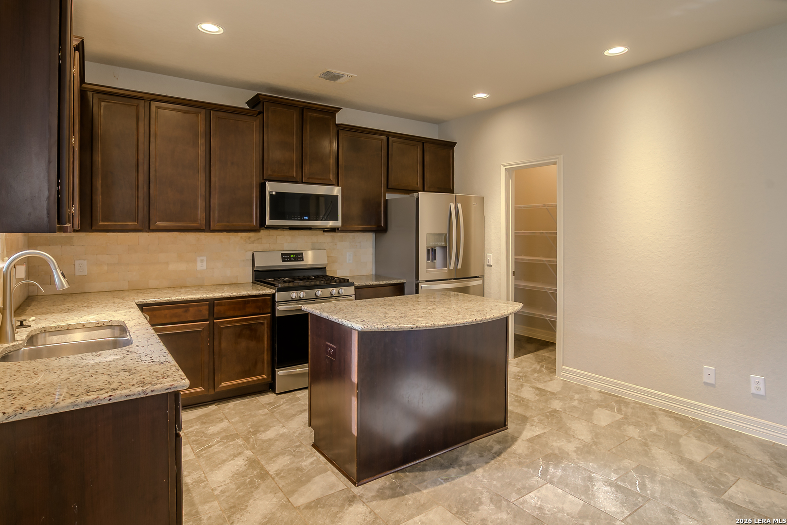 1306 Begonia San Antonio TX 78245
