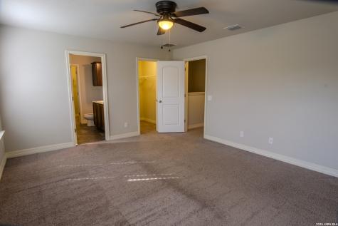 1306 Begonia San Antonio TX 78245