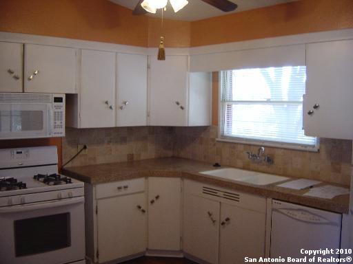 454 Sharon Drive San Antonio TX 78216