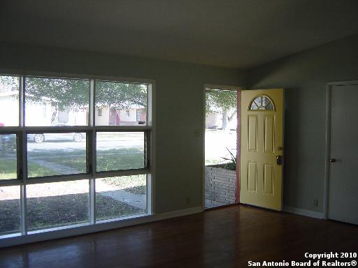 454 Sharon Drive San Antonio TX 78216