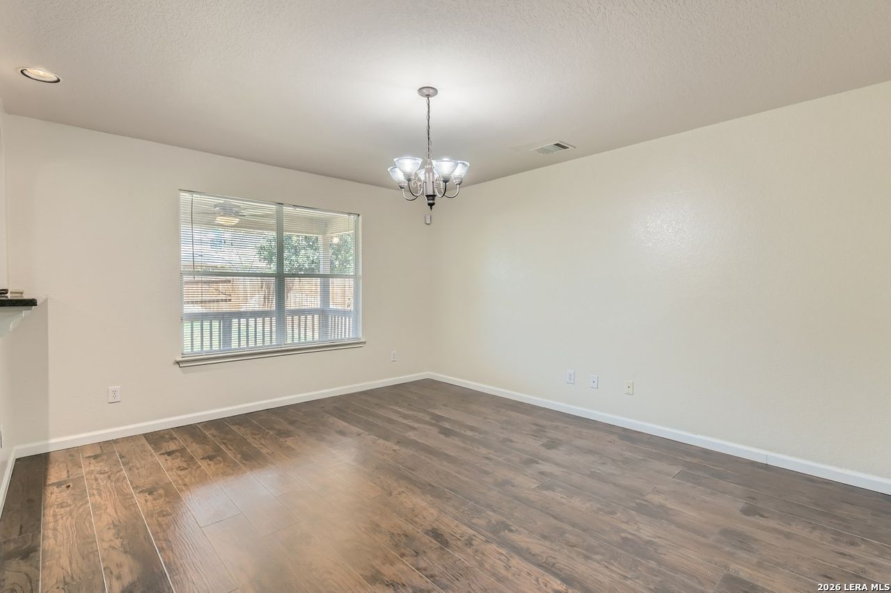 8919 Walnut Springs Universal City TX 78148