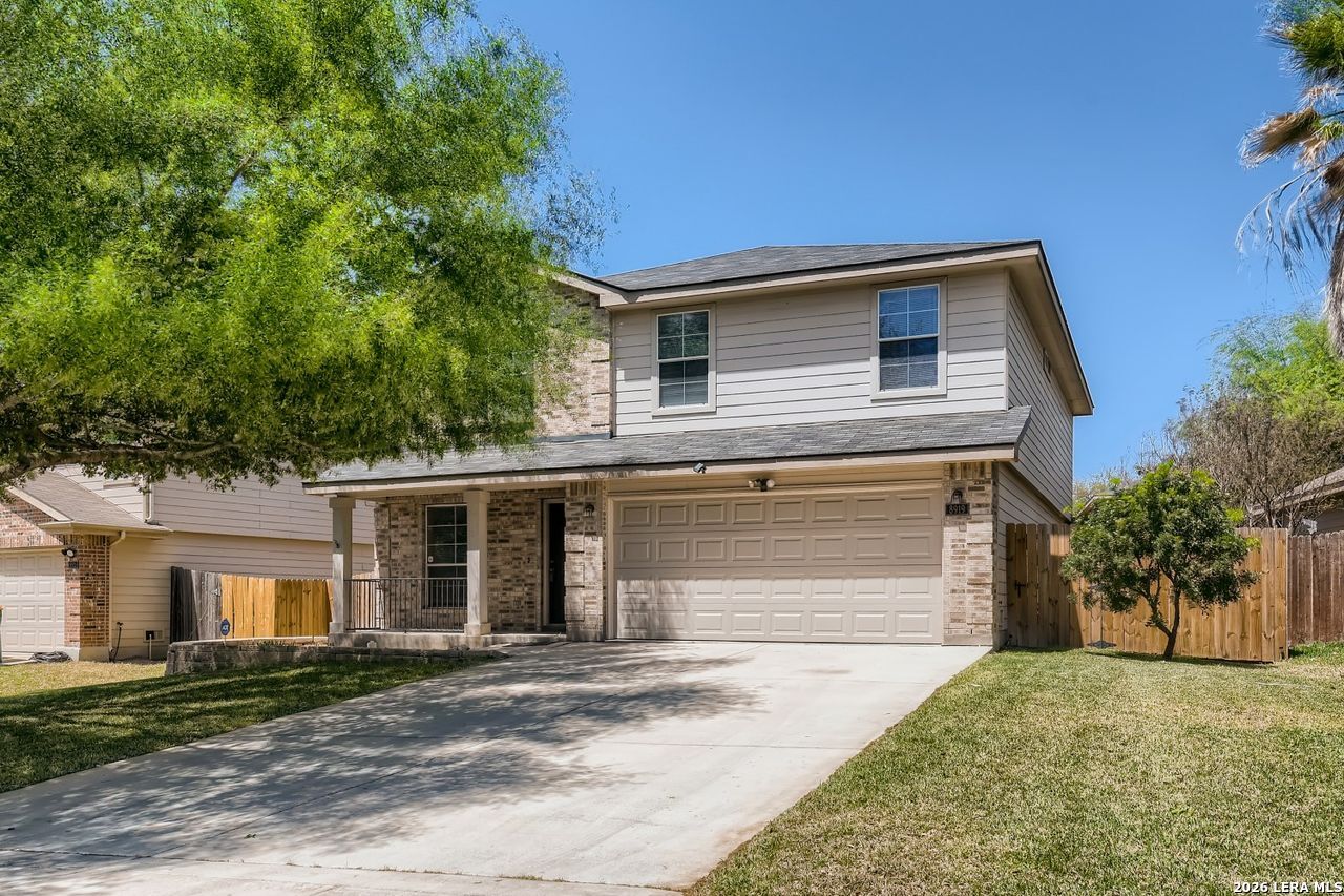 8919 Walnut Springs Universal City TX 78148