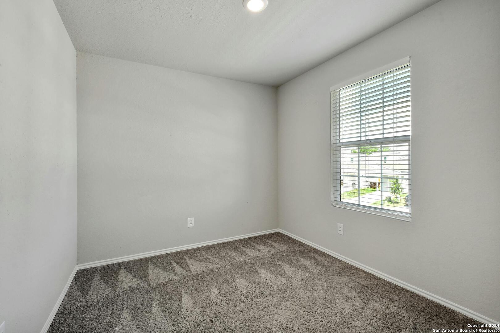 4250 Thalweg Way San Antonio TX 78223