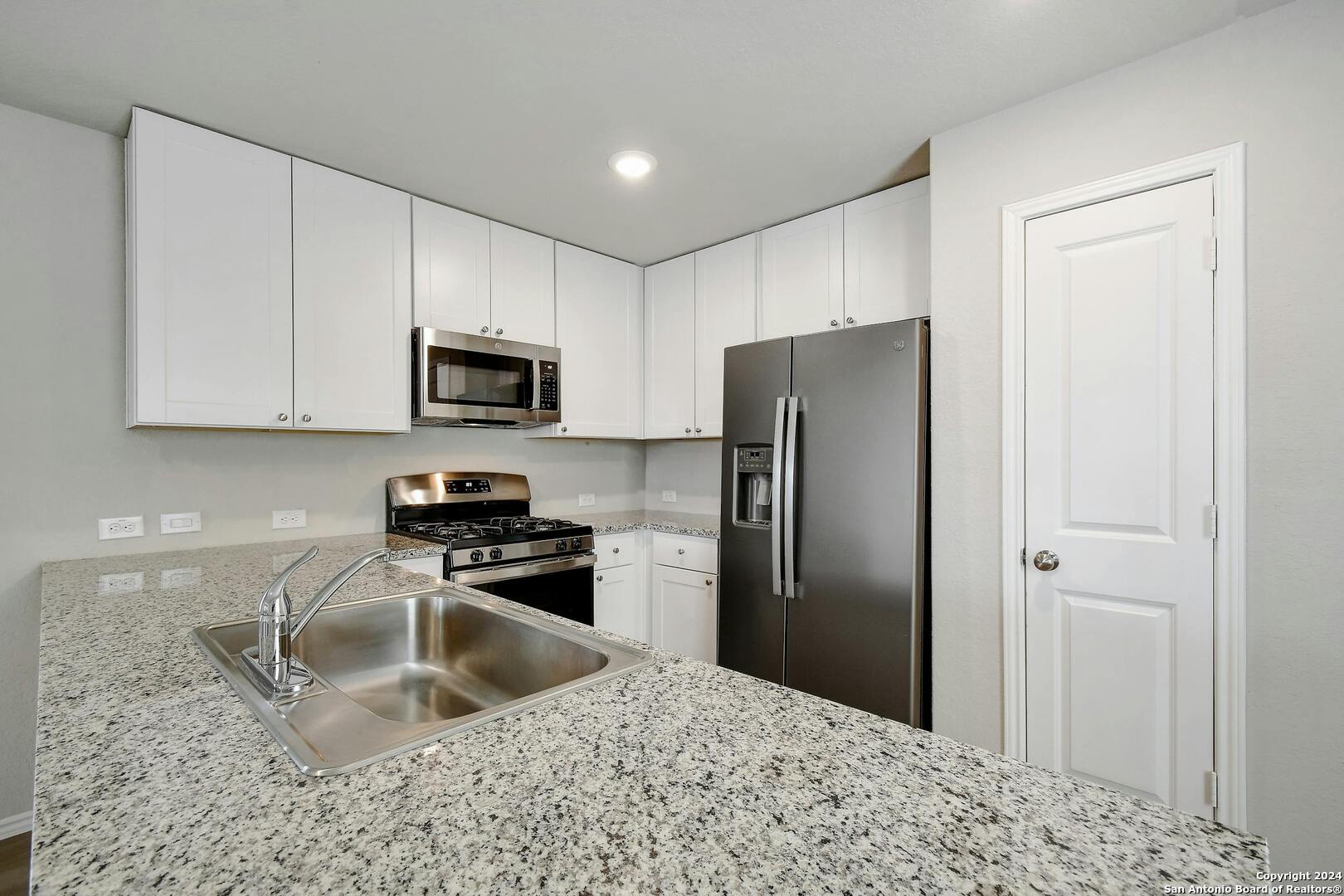 4250 Thalweg Way San Antonio TX 78223