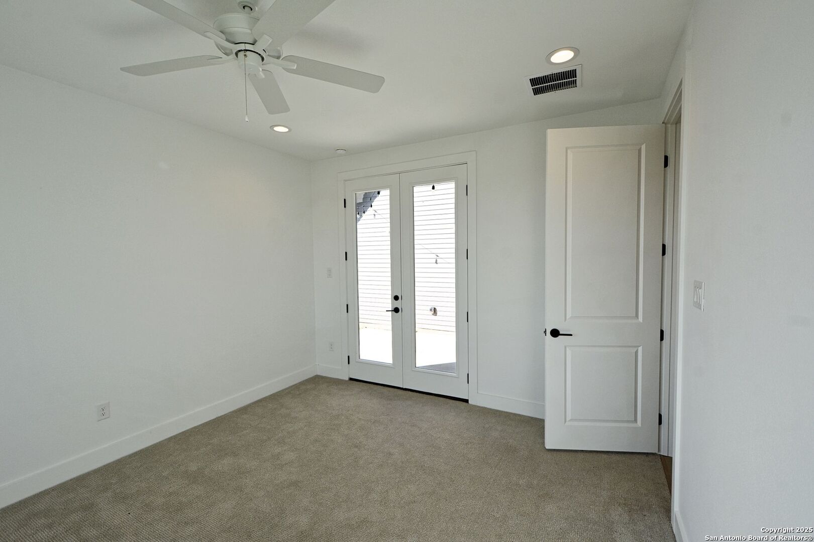 421 Constance Drive New Braunfels TX 78130