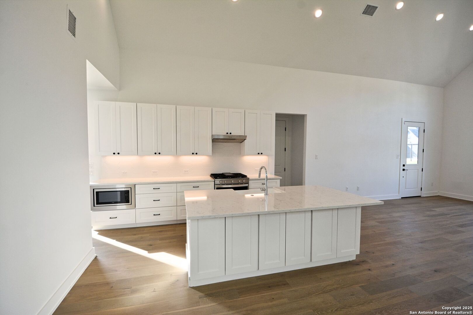 421 Constance Drive New Braunfels TX 78130