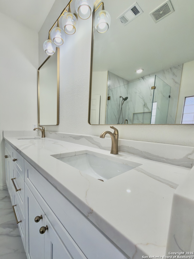 111 Westwood Way San Antonio TX 78218