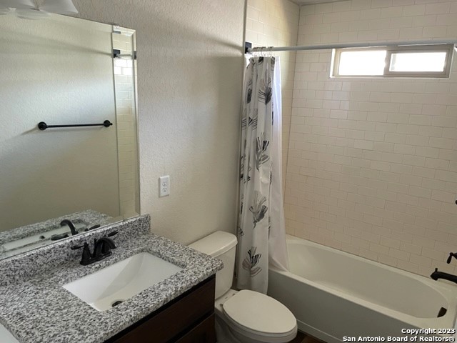 10317 Lynwood Village San Antonio TX 78245