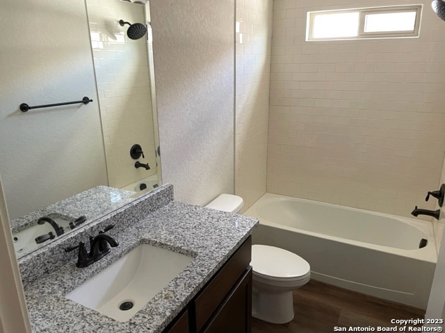 10317 Lynwood Village San Antonio TX 78245