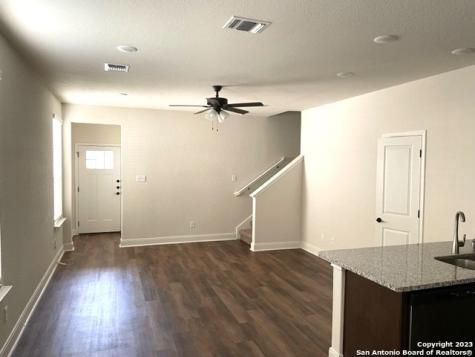 10317 Lynwood Village San Antonio TX 78245