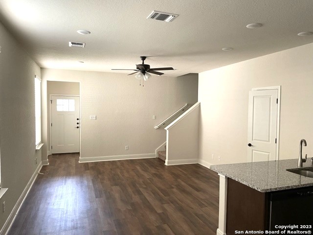10317 Lynwood Village San Antonio TX 78245