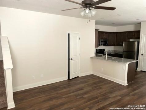 10317 Lynwood Village San Antonio TX 78245