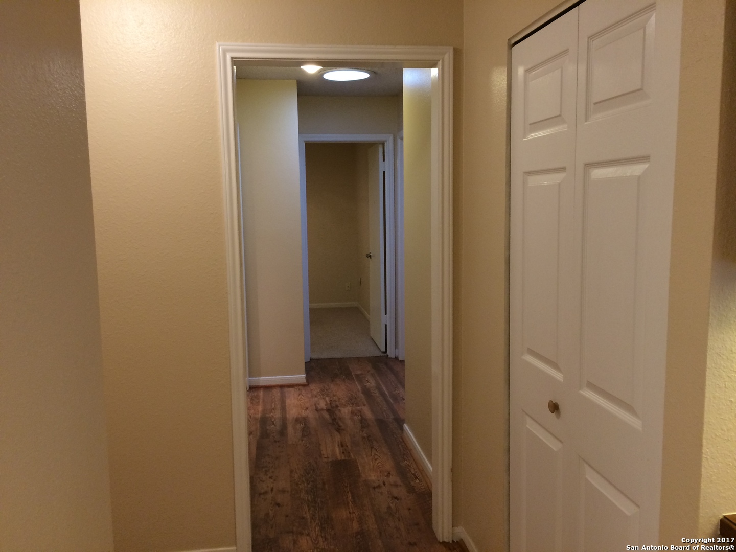 8558 Marathon Universal City TX 78148