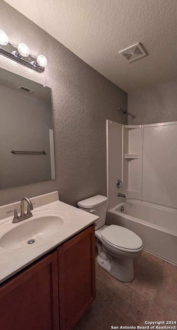 25114 Remington Oaks San Antonio TX 78261