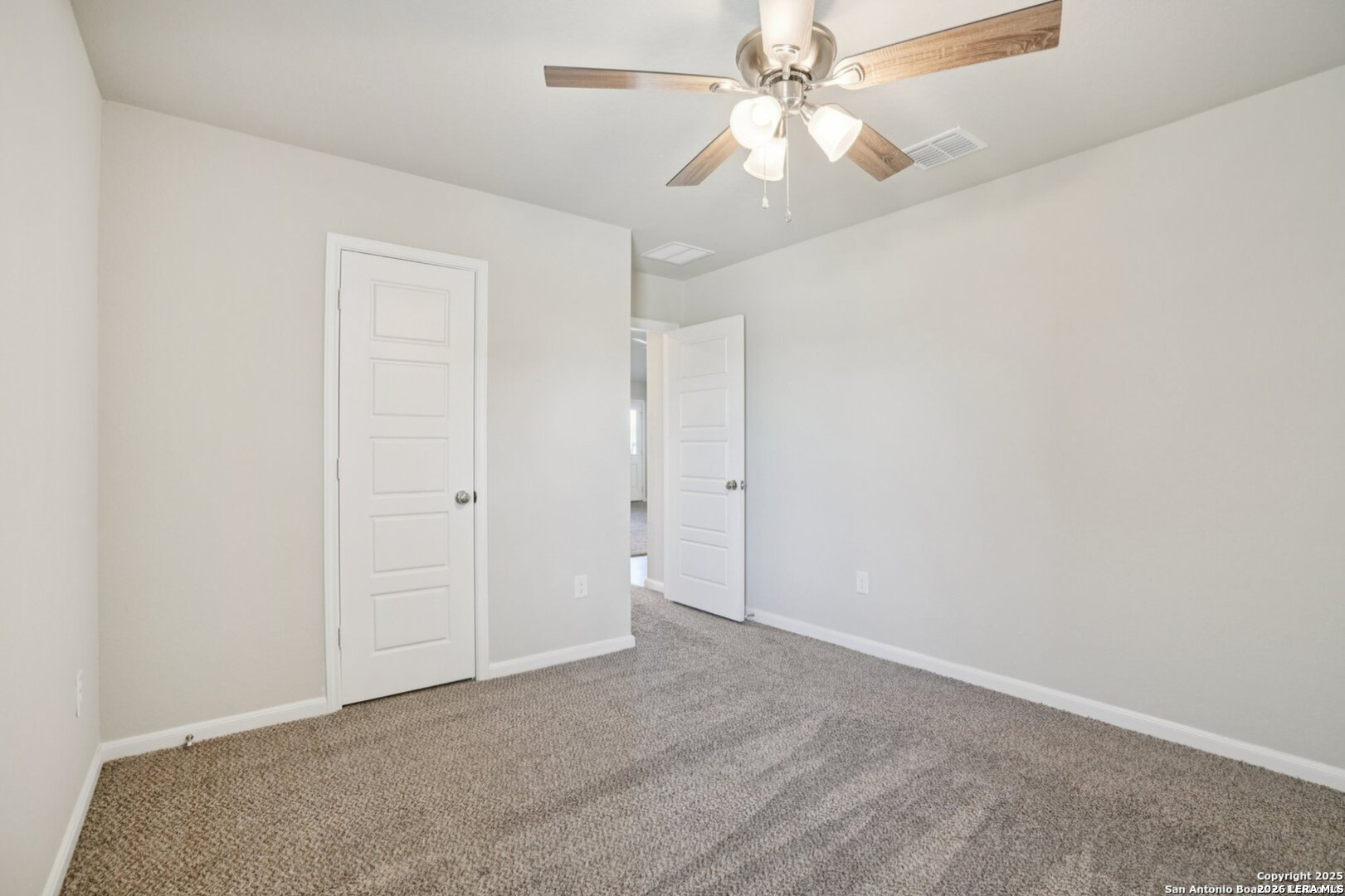 7019 Vista Loop San Antonio TX 78233
