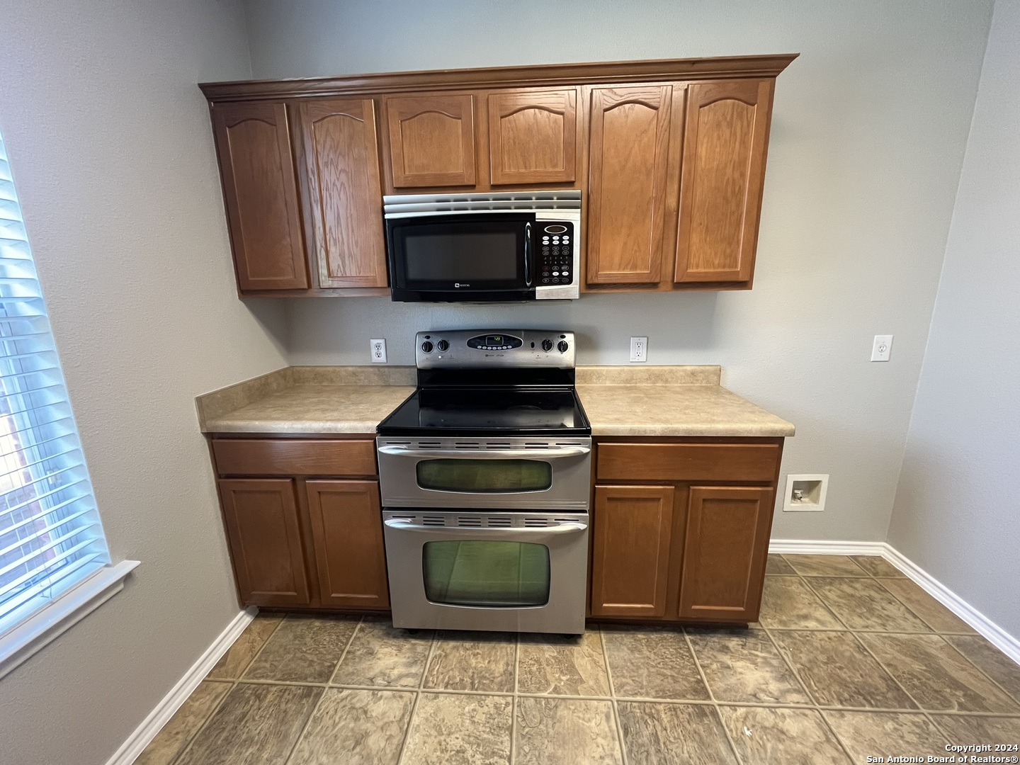 5302 Lowry Peterson San Antonio TX 78227