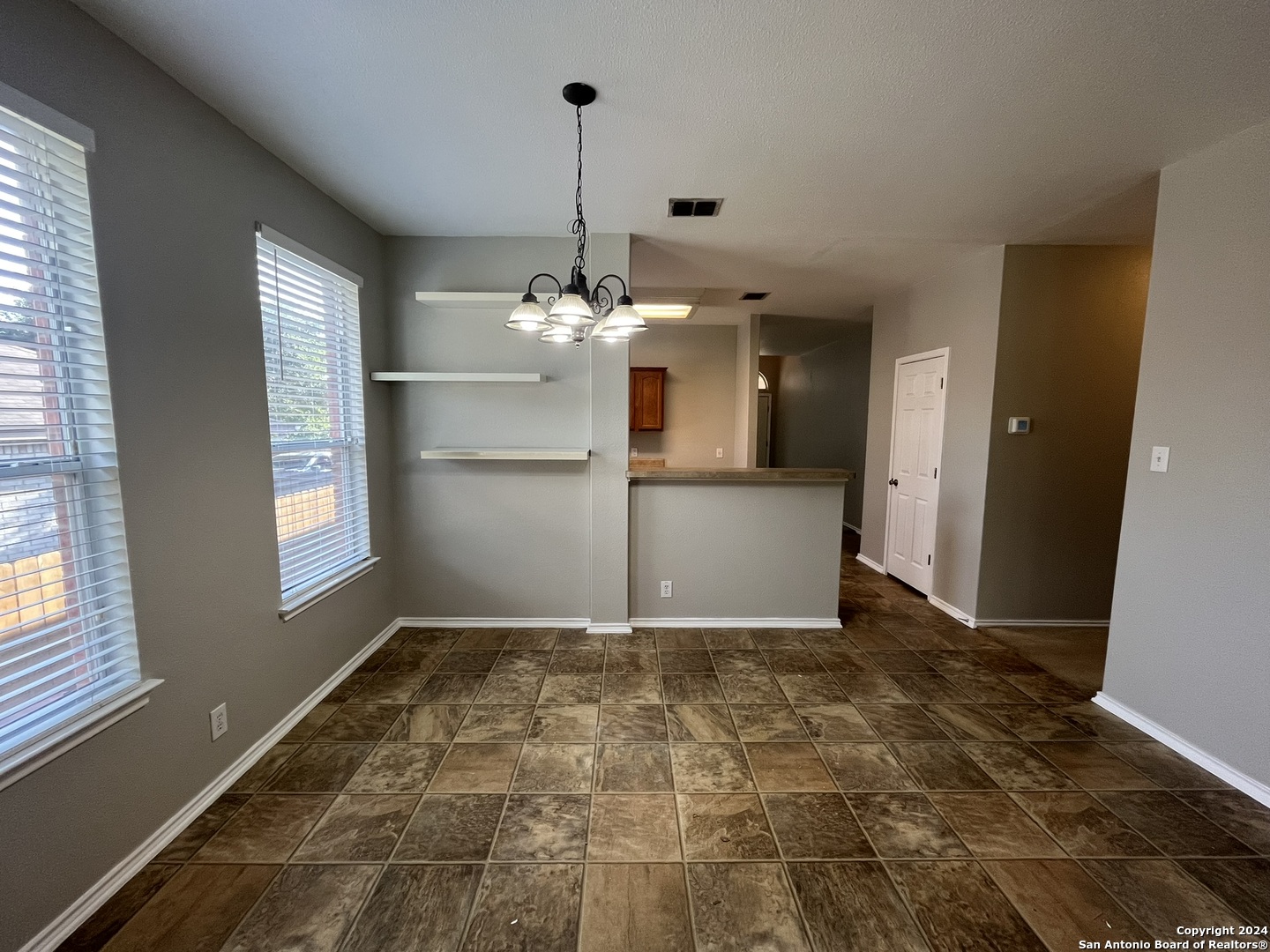 5302 Lowry Peterson San Antonio TX 78227