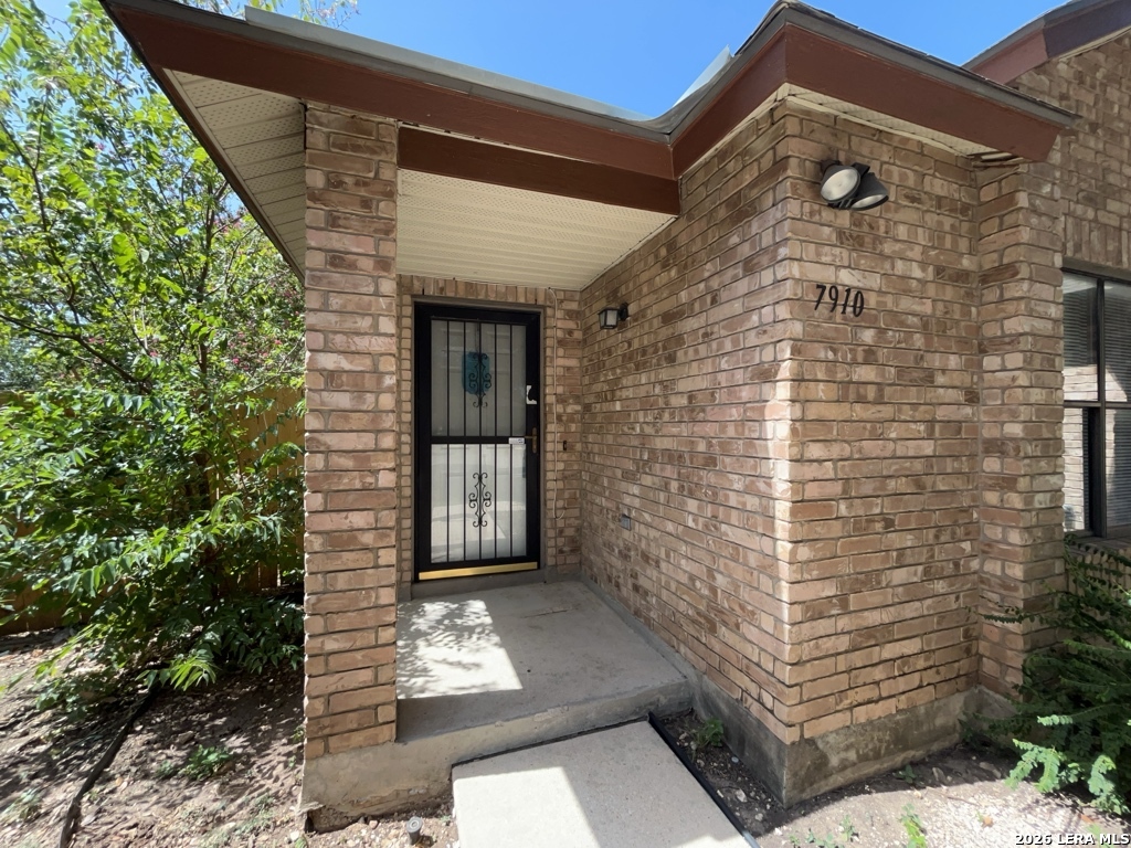 7910 Crystal Point San Antonio TX 78251