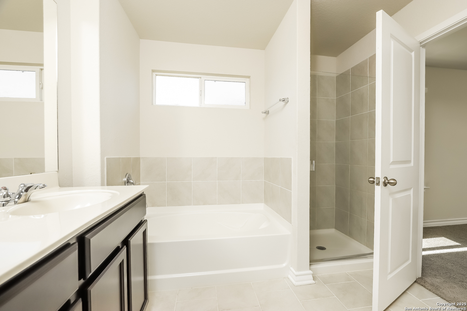 6830 Whisper Grove San Antonio TX 78252