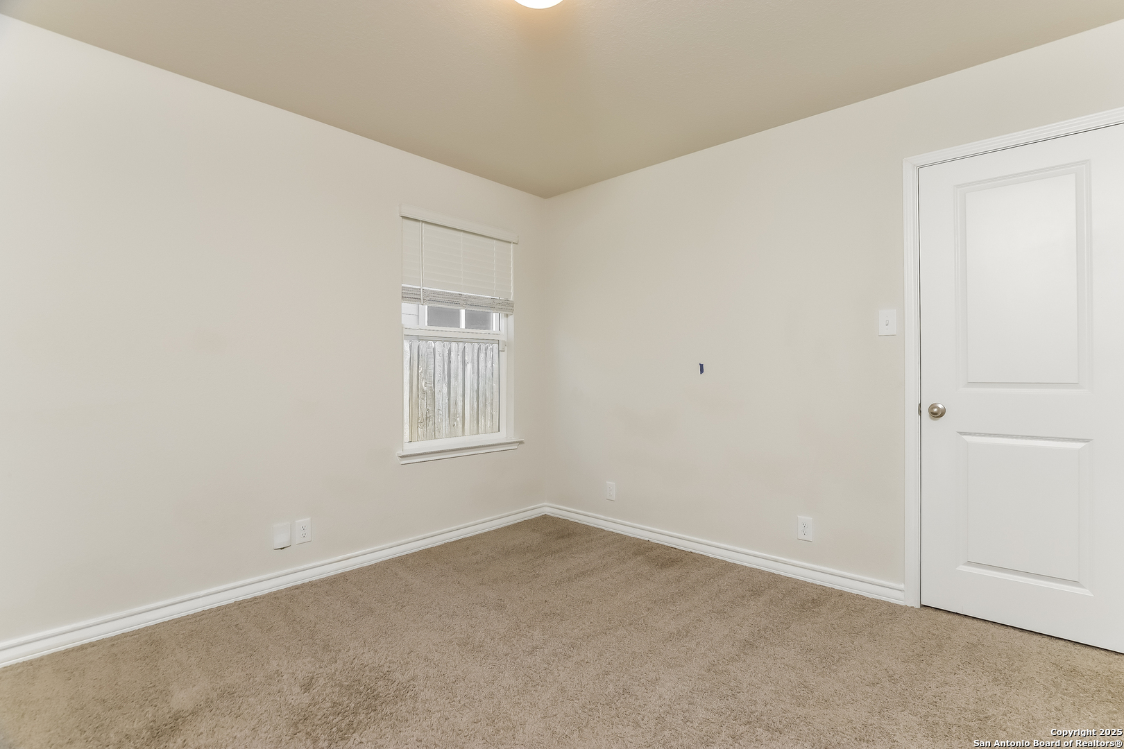 6830 Whisper Grove San Antonio TX 78252