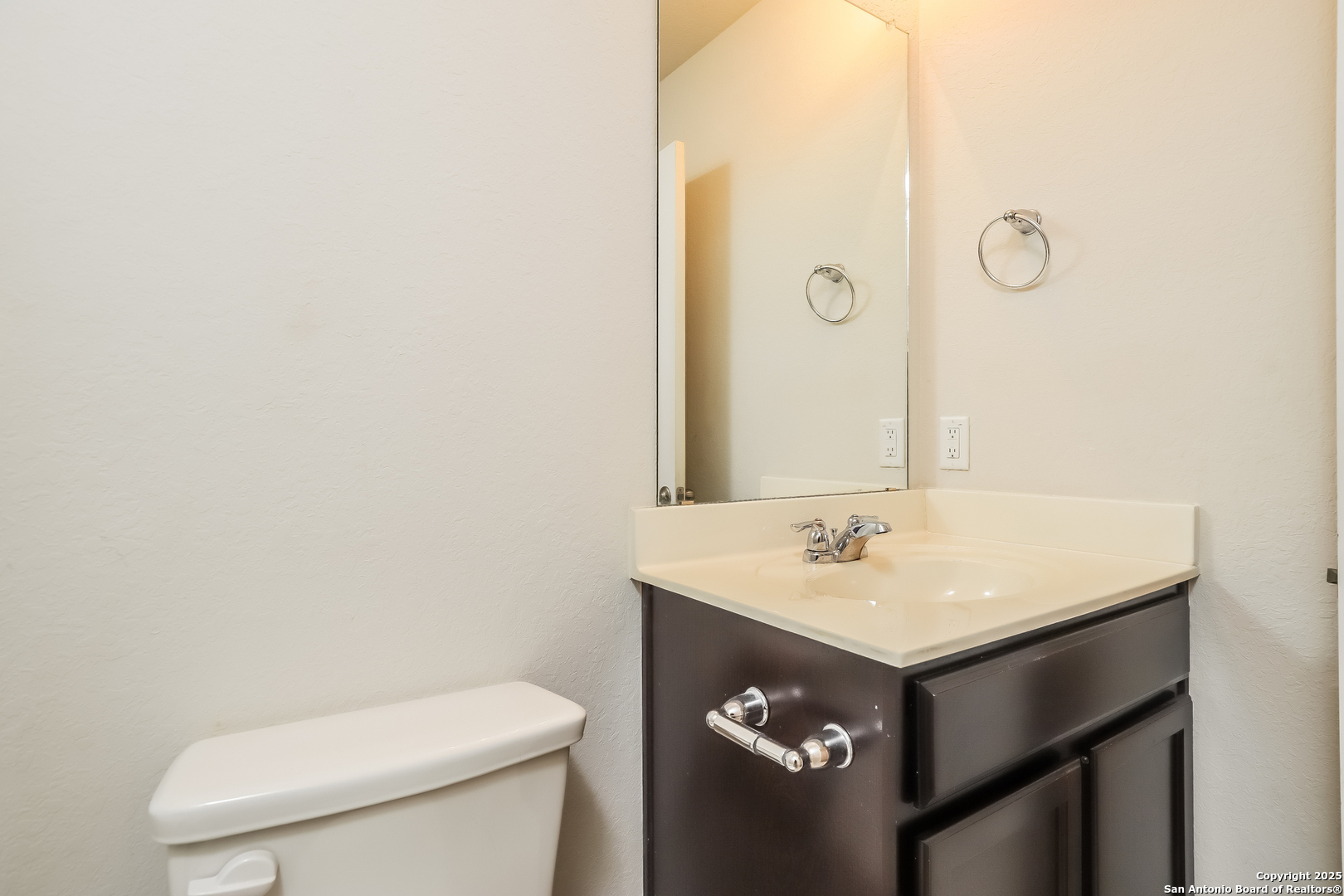 6830 Whisper Grove San Antonio TX 78252