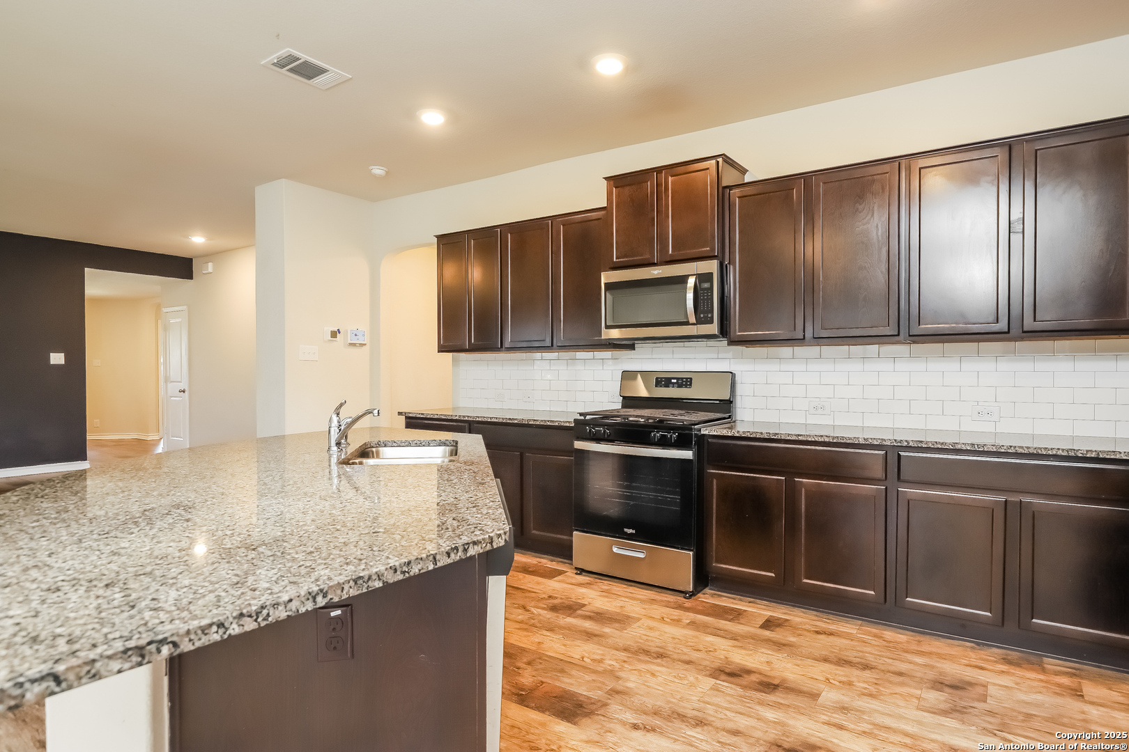 6830 Whisper Grove San Antonio TX 78252