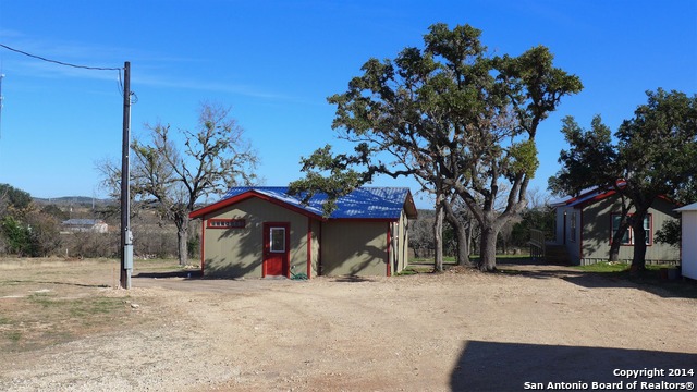 23 Us Highway 87 Comfort TX 78013