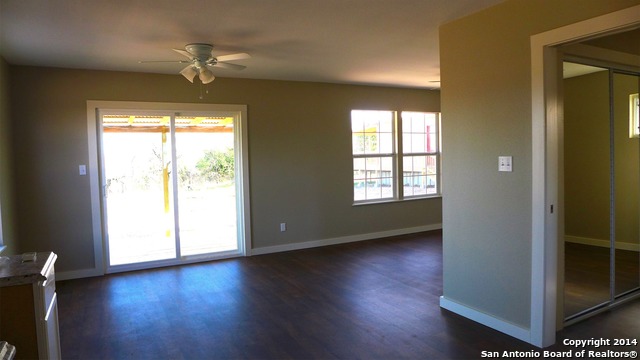 23 Us Highway 87 Comfort TX 78013
