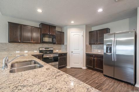 7350 Sky Blue Bend San Antonio TX 78252