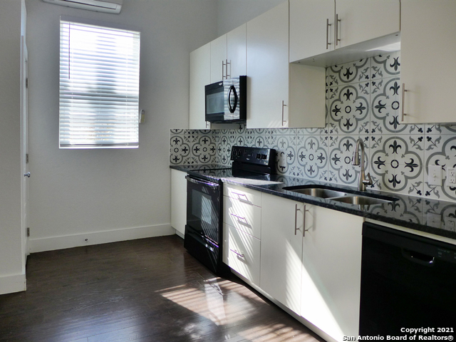 432 S Olive Street San Antonio TX 78203