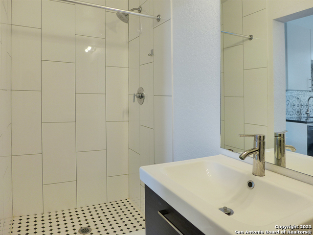 432 S Olive Street San Antonio TX 78203