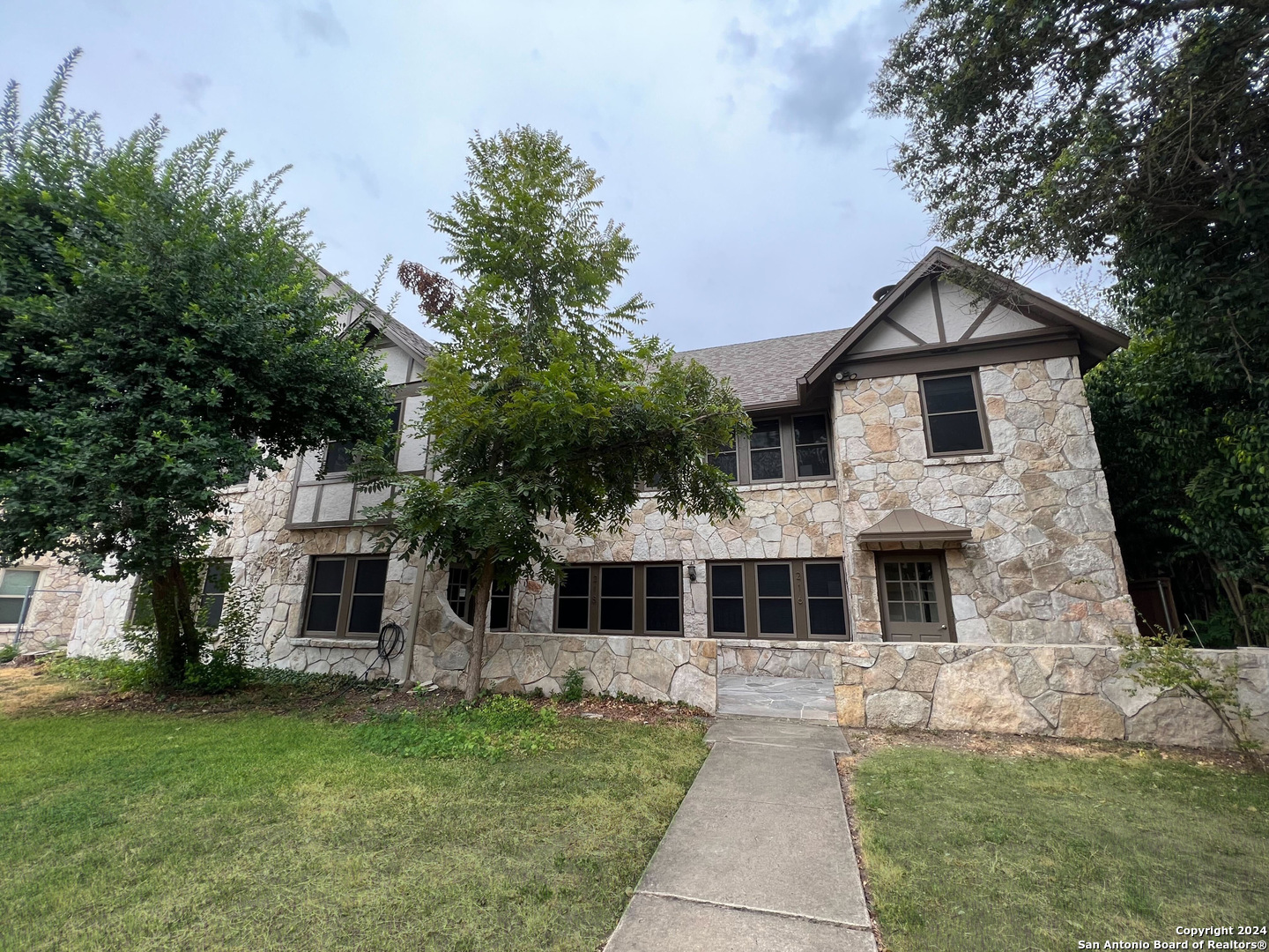 218 E Rosewood Avenue San Antonio TX 78212